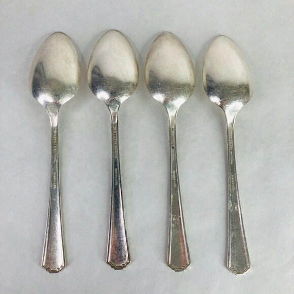 4 Place Oval Soup Spoons Wm A Rogers Oneida Sectional Lido Pattern Silverplate - Picture 10 of 12